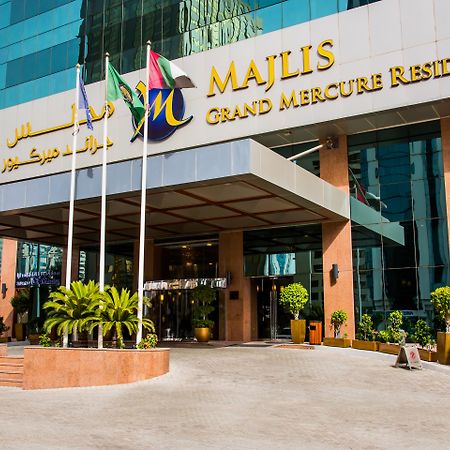 Grand Mercure Majlis Residences Abu Dabi Dış mekan fotoğraf Grand Mercure Hotel
