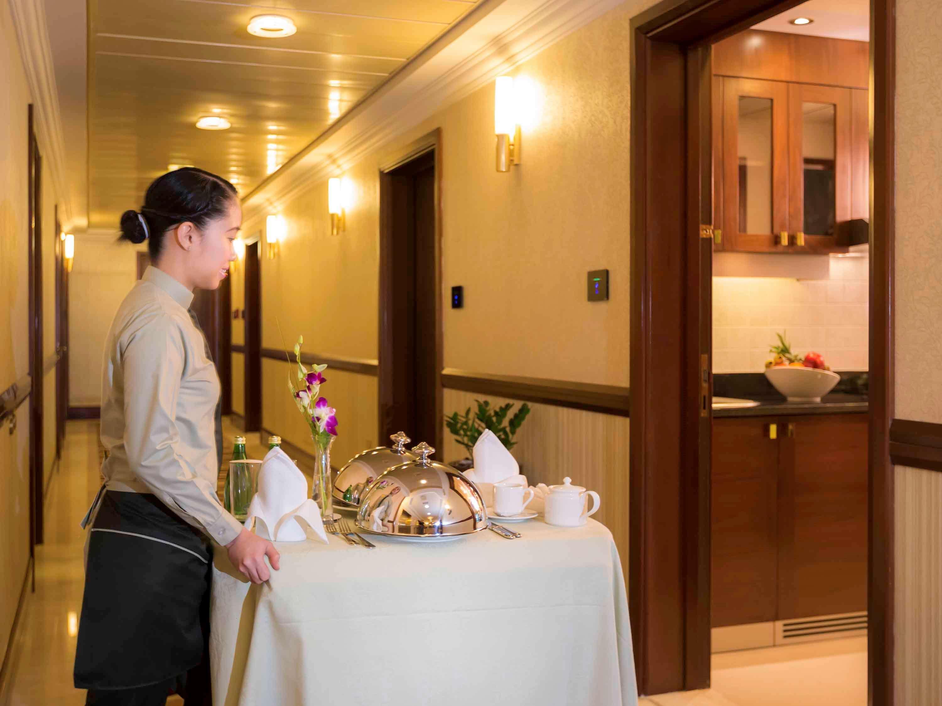 Grand Mercure Majlis Residences Abu Dabi Dış mekan fotoğraf Room service