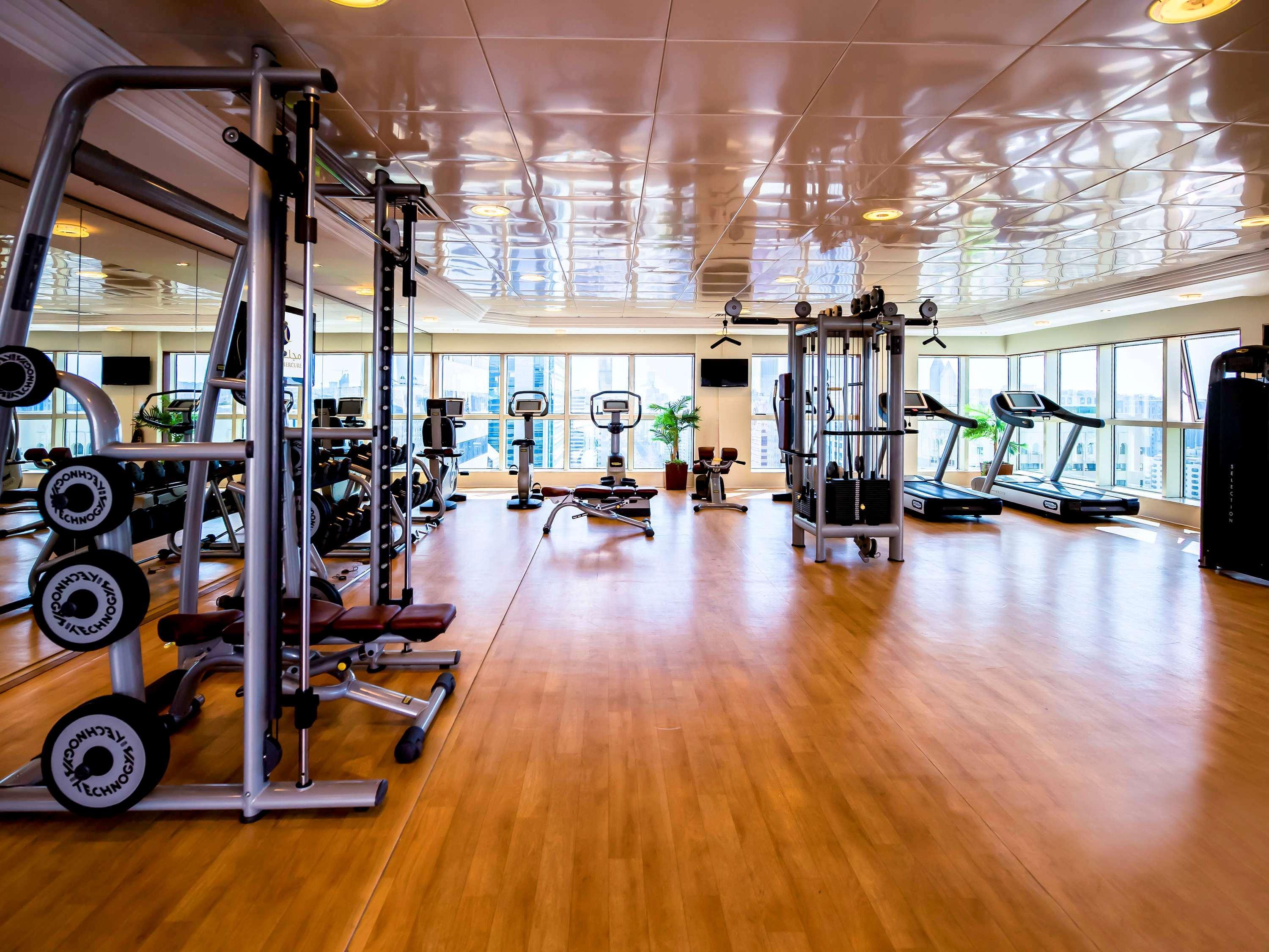 Grand Mercure Majlis Residences Abu Dabi Dış mekan fotoğraf A gym