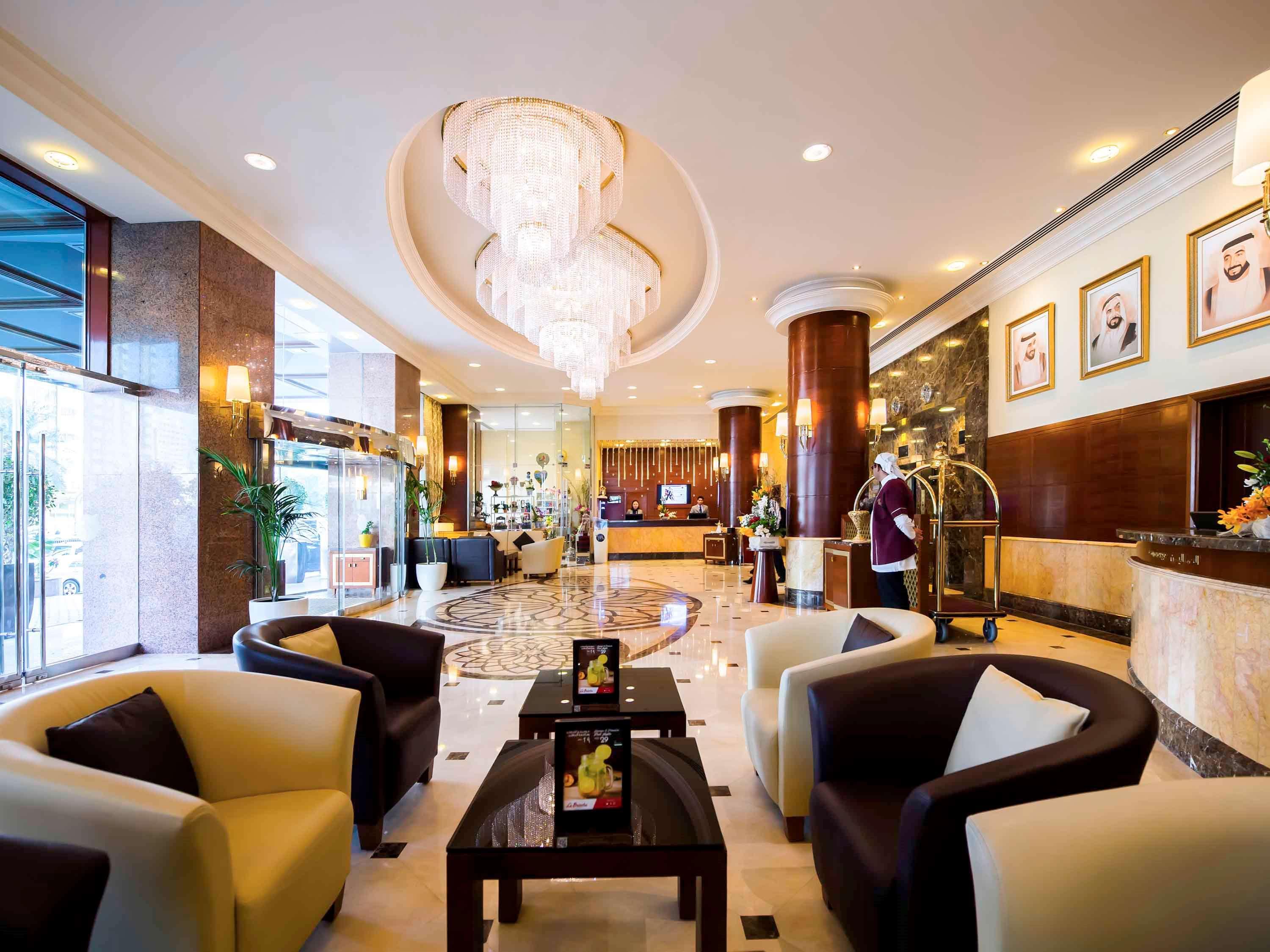 Grand Mercure Majlis Residences Abu Dabi Dış mekan fotoğraf Lobby