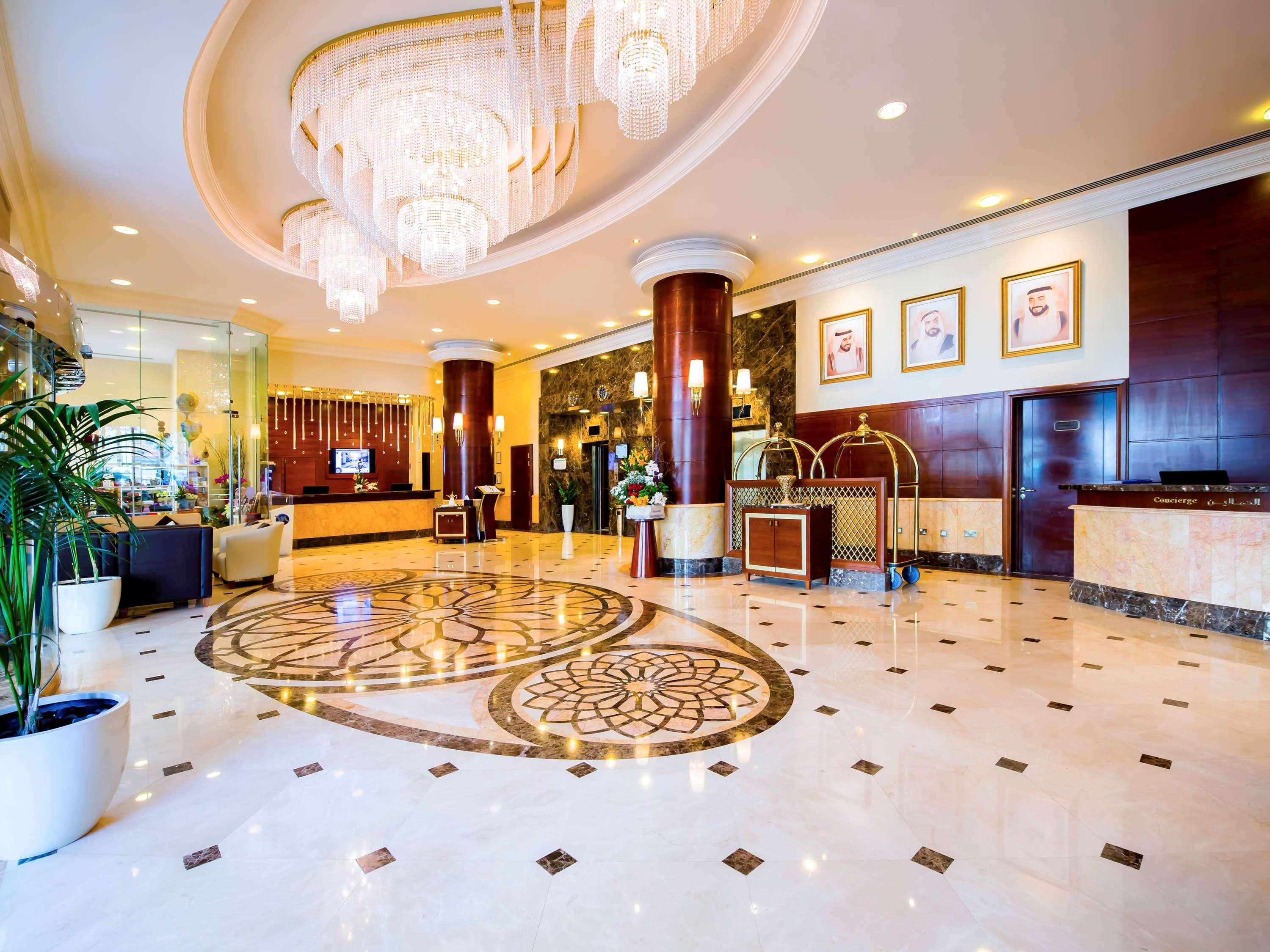 Grand Mercure Majlis Residences Abu Dabi Dış mekan fotoğraf Lobby